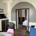46 Avenue Pasteur